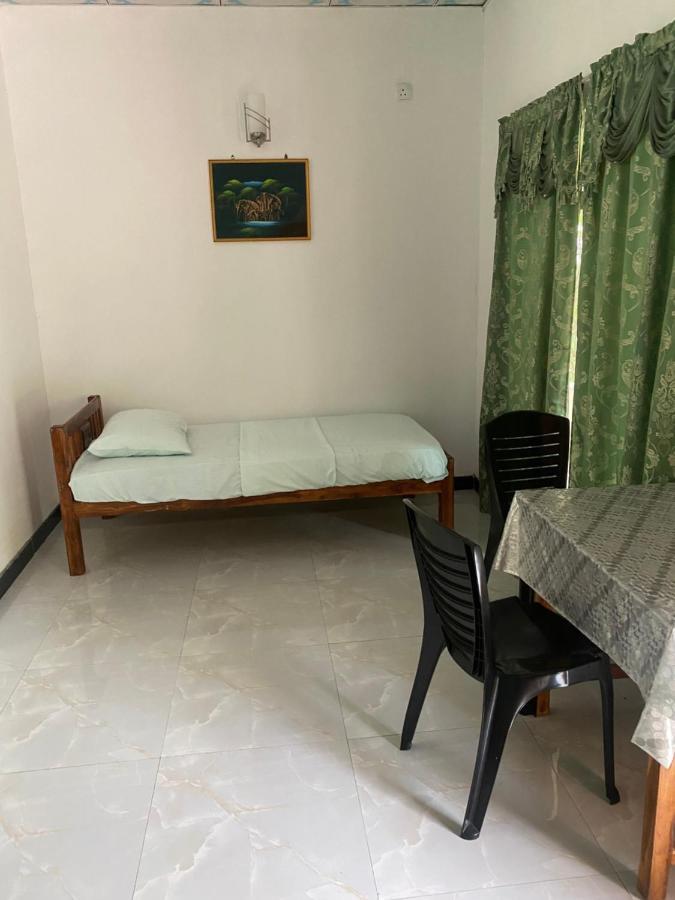 Island Breeze Inn 尼拉瓦利 外观 照片