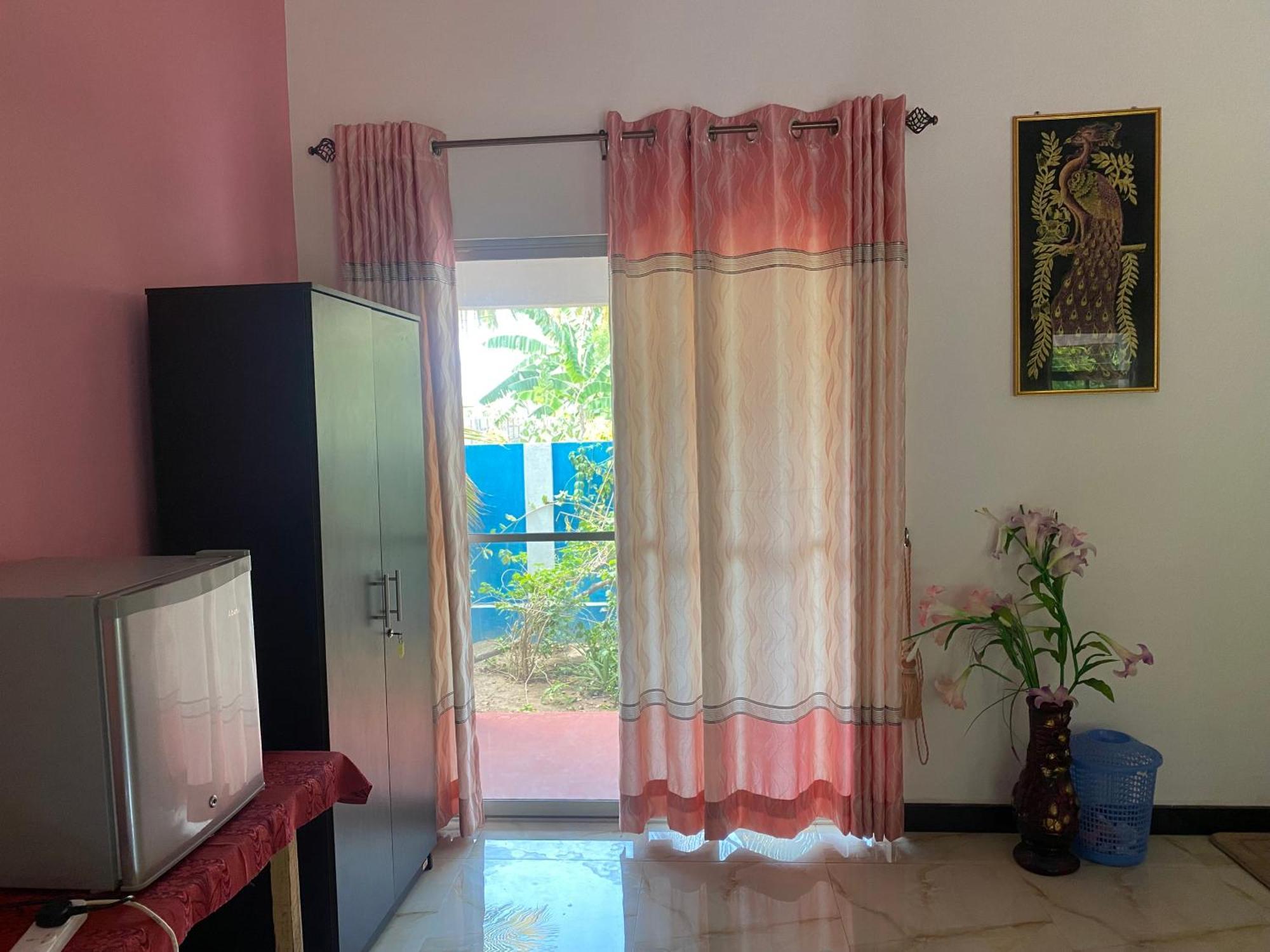 Island Breeze Inn 尼拉瓦利 外观 照片